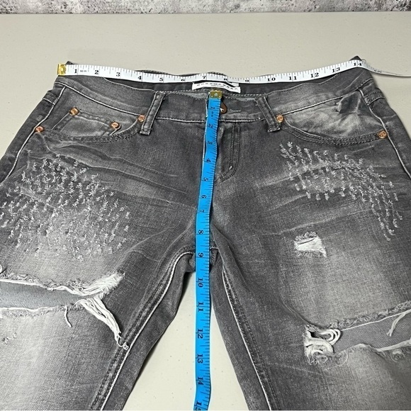 One x One Teaspoon Awesome Baggies Distressed Ripped Jeans - Picture 9 of 10